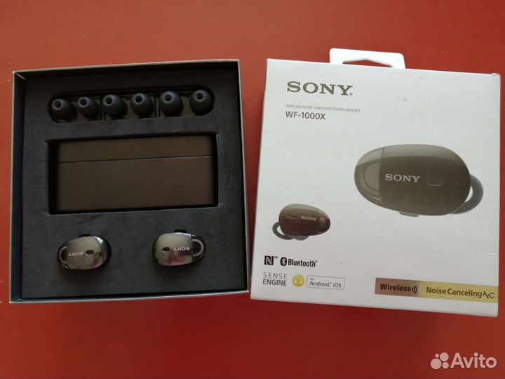 Беспроводные наушники Sony