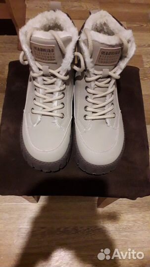 Ботинки женские зимние 39 размера
