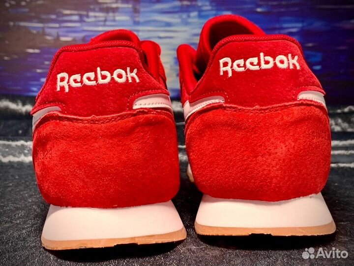 Кроссовки Reebok красные