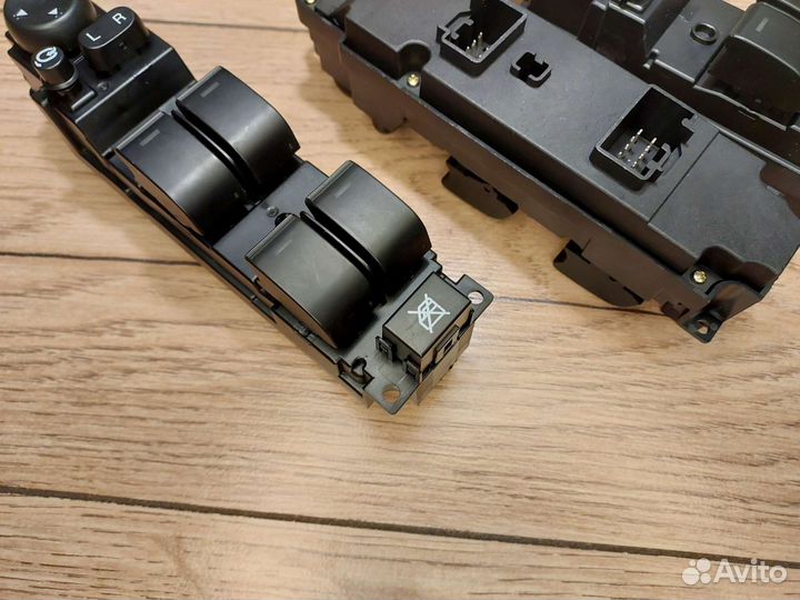 Блок управления стеклоподъемниками Mazda 6 GH