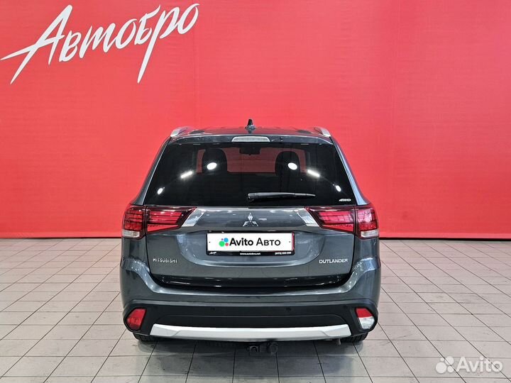 Mitsubishi Outlander 2.0 CVT, 2018, 114 534 км