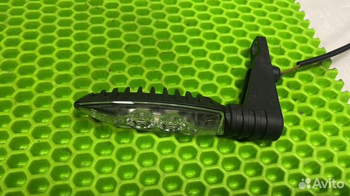 Светодиодный поворотник задний, длинный держатель