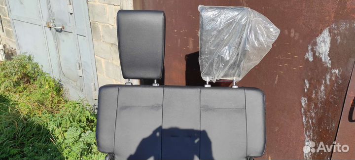 Сиденье 3-й ряд Mitsubishi Pajero 4 кожа
