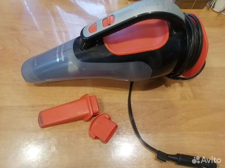 Автомобильный пылесос Black & Decker