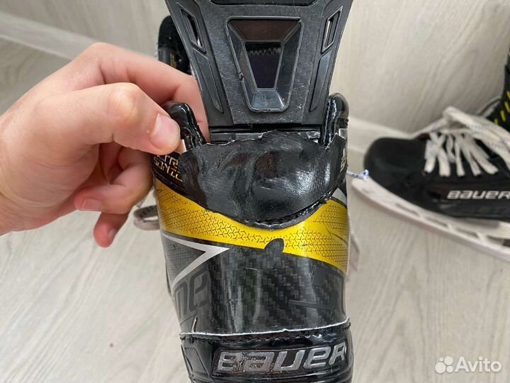 Коньки хоккейные