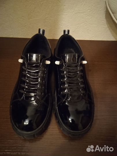 Полуботинки