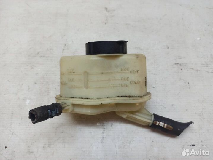 Бачок гидроусилителя Nissan Teana J32 VQ25