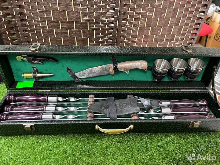 Шампура подарочные в кейсе