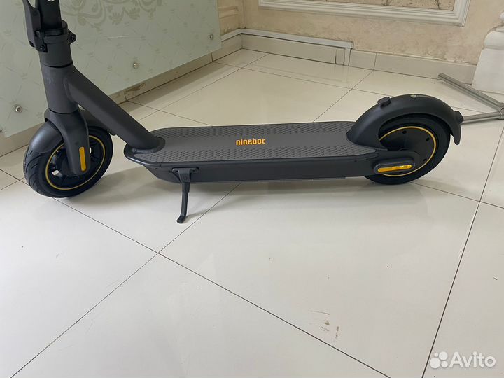 Электросамокат Ninebot KickScooter Max G30
