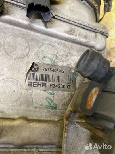 Интеркулер левый Bmw 7-Series F01 N63B44 2008