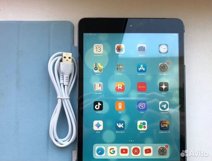 iPad mini 2 LTE с YouTube