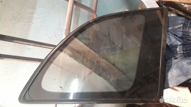 Стекло кузовное глухое для задней двери Rav 4 (II)
