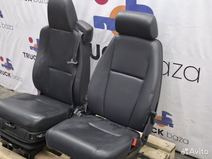 2499398 Комплект сидений Scania 6-series