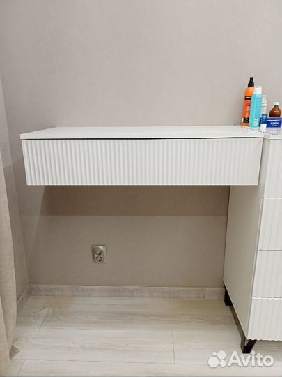 Подвесная тумба/консоль Сканди