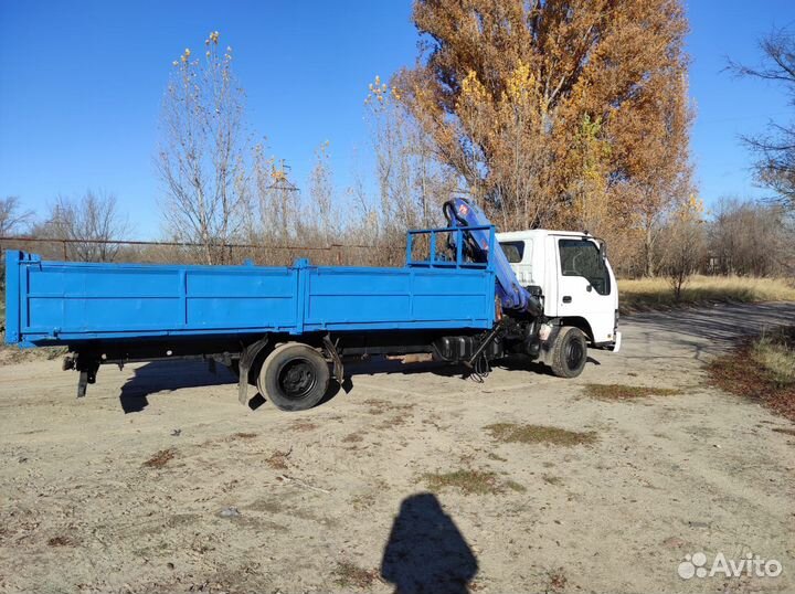 Isuzu NQR75 с КМУ, 2009