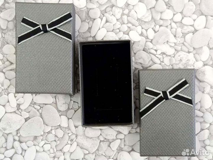 Подарочные коробочки для украшений 8х5 4шт