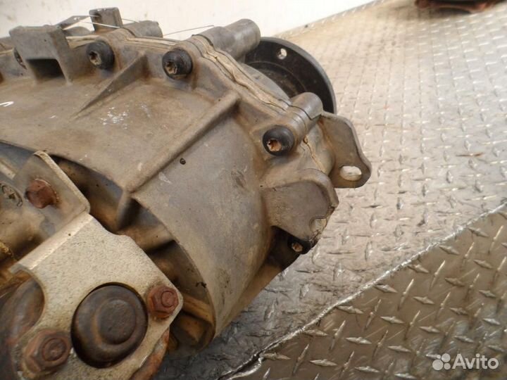 Коробка раздаточная Hummer H3