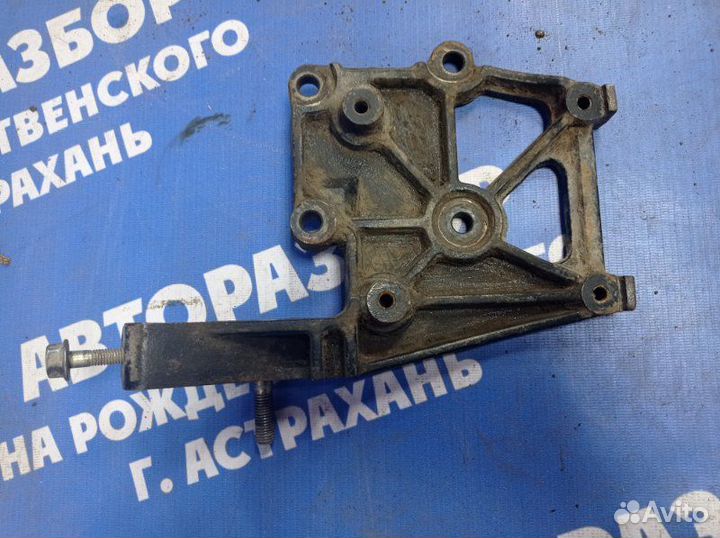 Кронштейн кондиционера Geely Mk седан MR479QA 2011