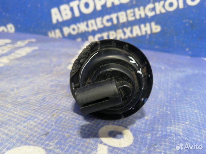 Клапан впускной Chevrolet Lacetti седан F16D3 2007