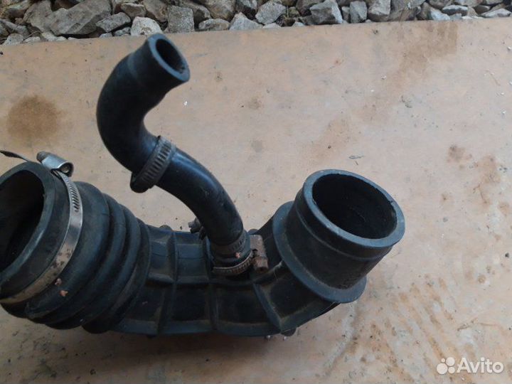 Патрубок воздушного фильтра LADA 2110