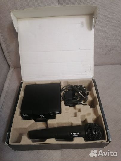 Радио микрофон AKG SR 40 mini pro новый