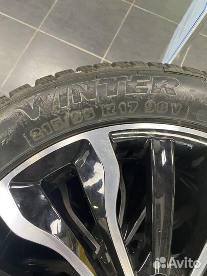 Зимняя резина Tigar 215/60 R16 на дисках