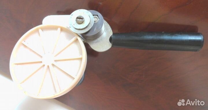 Машинка ключ закаточный для консервирования