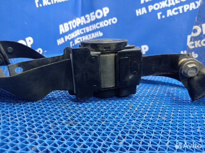 Передний правый ремень безопасности Chevrolet