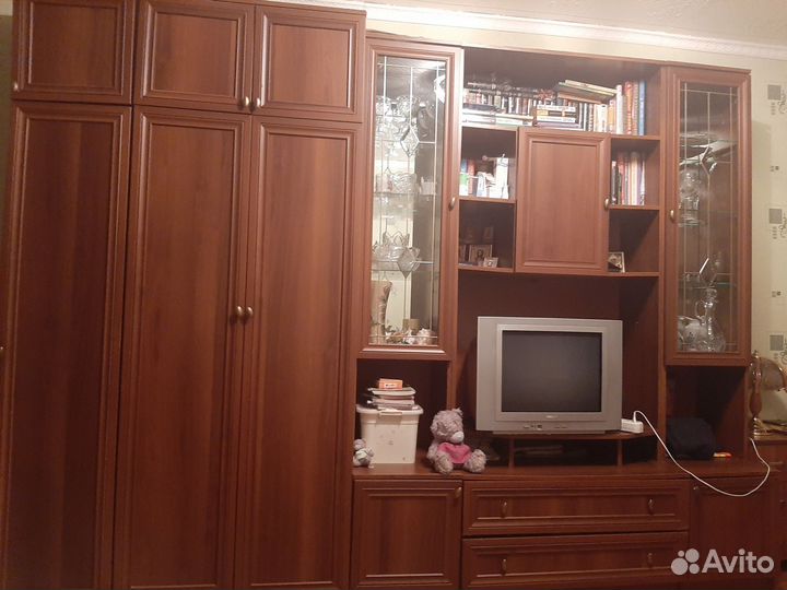 Шкаф стенка