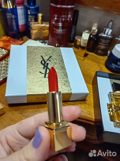 Yves Saint Laurent помада новая, красная