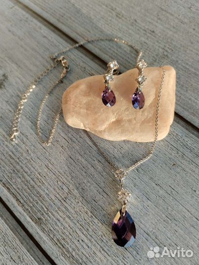 Комплект украшений (серьги, кулон) новый
