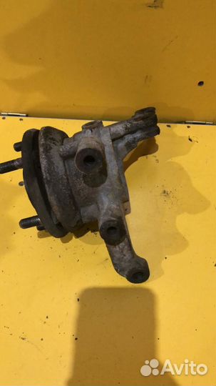 Кулак поворотный перед Kia Cerato II 2008–2013