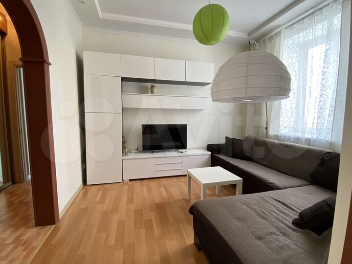 2-к. квартира, 53 м², 3/6 эт.