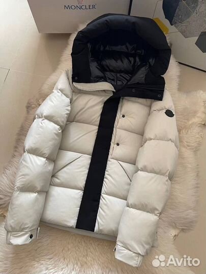 Пуховик moncler madeira