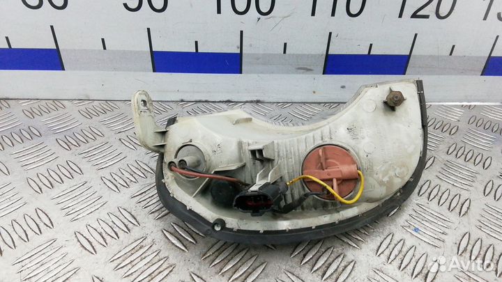 Поворотник фары левый hyundai terracan HP