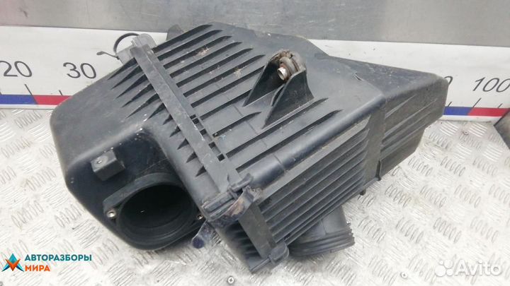 Корпус воздушного фильтра Hyundai H-1 Starex 2