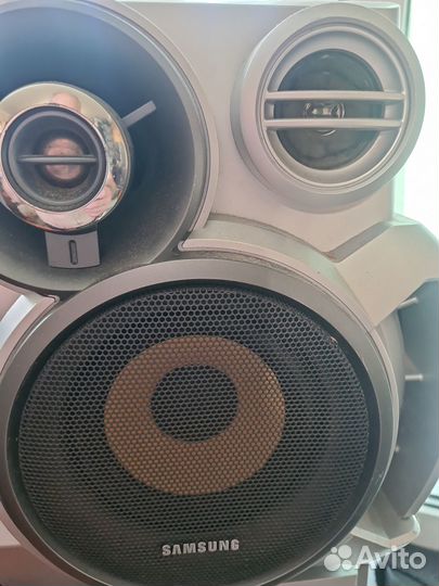Акустика 1шт Samsung c Сабурами