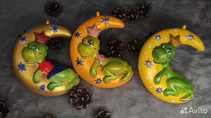 Ёлочная игрушка - Дракон на луне