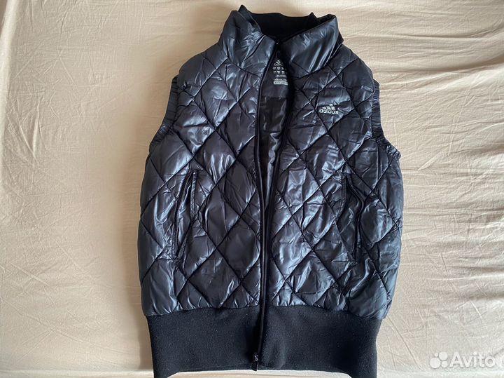 Жилеткa утепленая adidas 42-44 размер