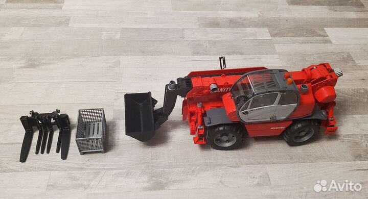 Bruder Manitou погрузчик