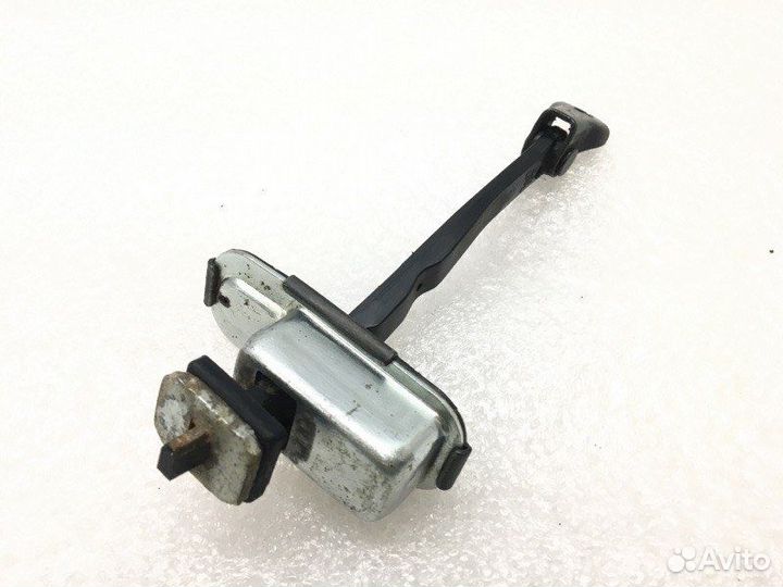 Ограничитель двери передний левый Hyundai Sonata