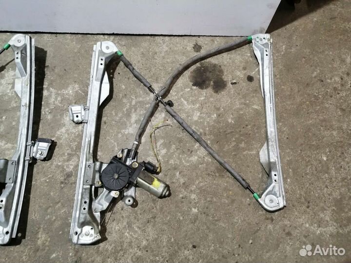 Стеклоподьемник на трехдверку Форд Фокус 1