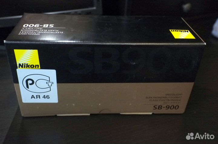 Вспышка Nikon 900