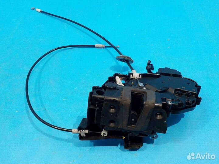 Замок двери передней левой land rover Freelander 2