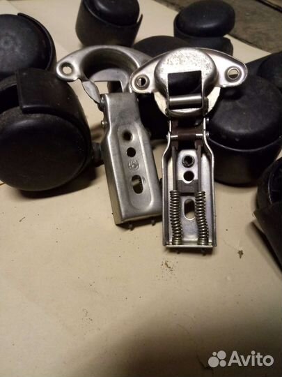 Колесо от стула, пятля мебельная