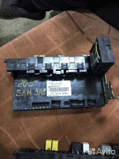 Мерседес 203 блок SAM задний