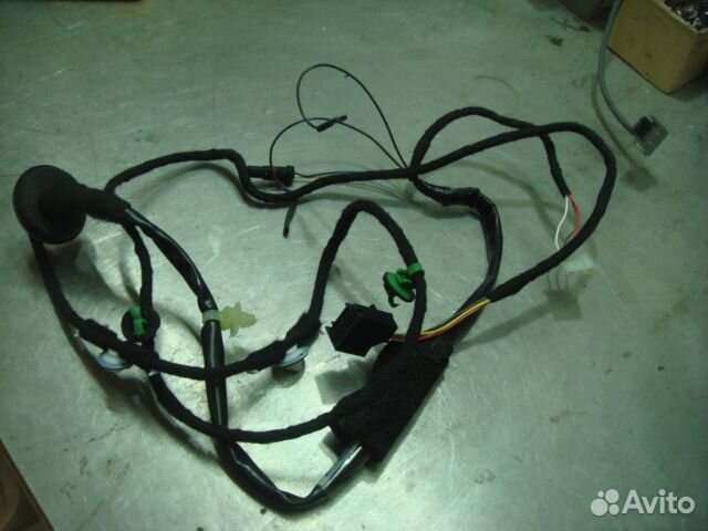 Ауди А1 Проводка зеркало левое 2010-15