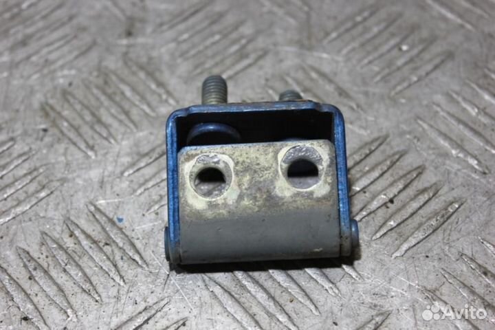 Петля багажника левая Chery Very 2011-2014