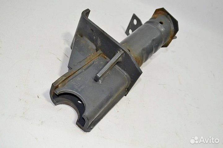 Кронштейн переднего бампера, левый volvo FH (01.12