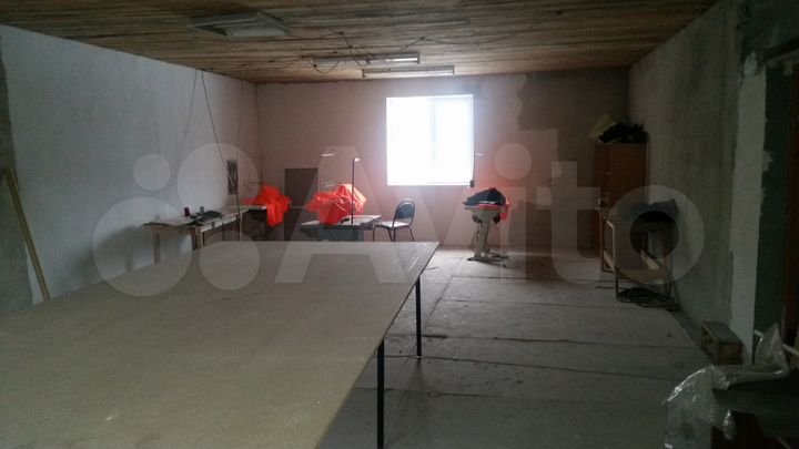 Помещение свободного назначения, 300 м²